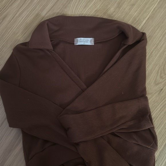 Altr'd State Brown Cropped Longsleeve - Picture 2 of 4